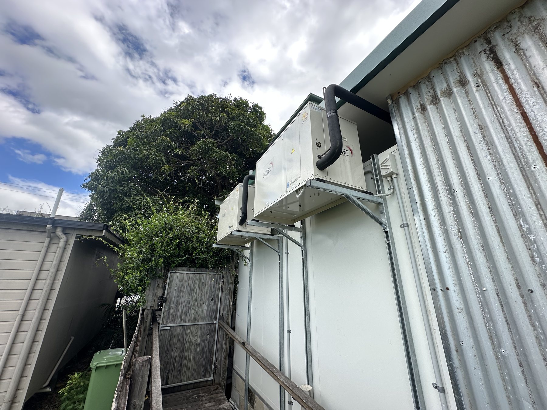 Commercial refrigeration equipment installed outside a coldroom