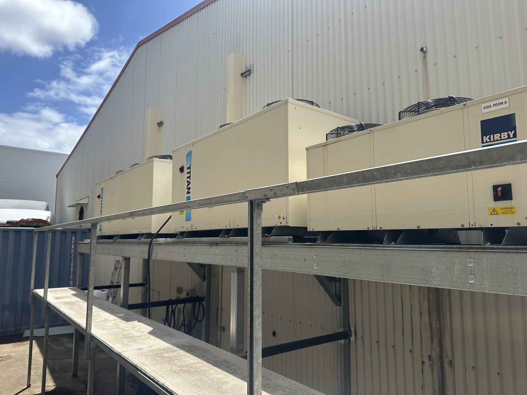 External refrigeration plant serving a commercial cold store
